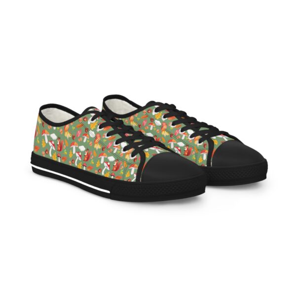 Floral Pattern Men's Low Top Sneakers - Stylish & Fun Casual Footwear - Image 8